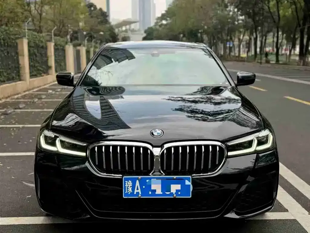 BMW 5 Series — фото 2