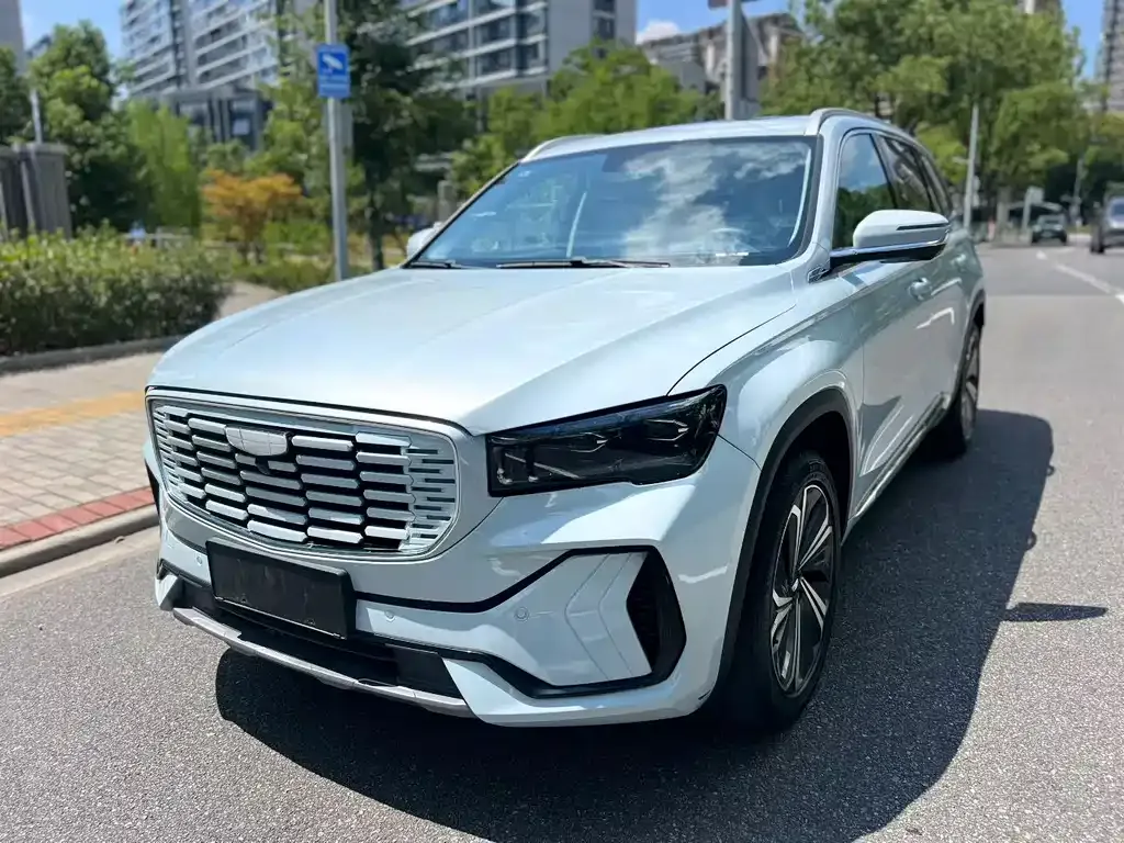 Geely Xingyue L — фото 1