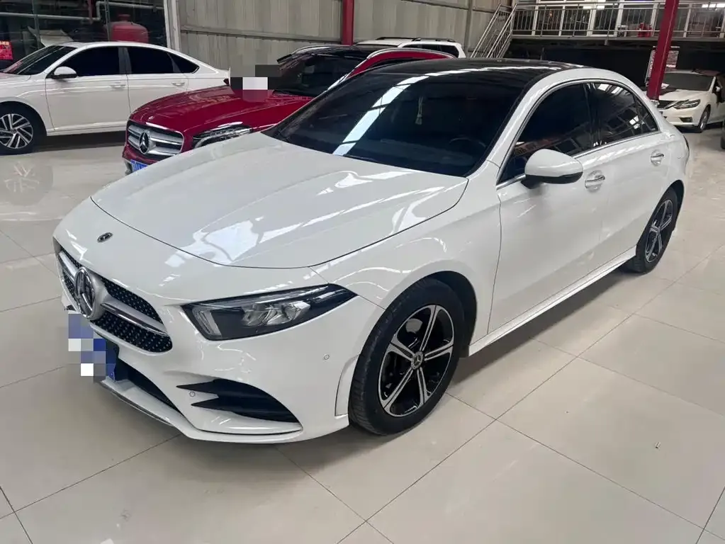 Mercedes-Benz A-Class — фото 1