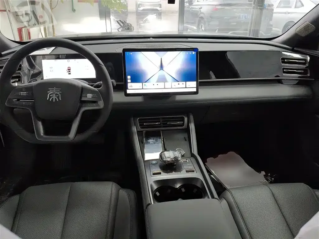 BYD Qin L — фото 10