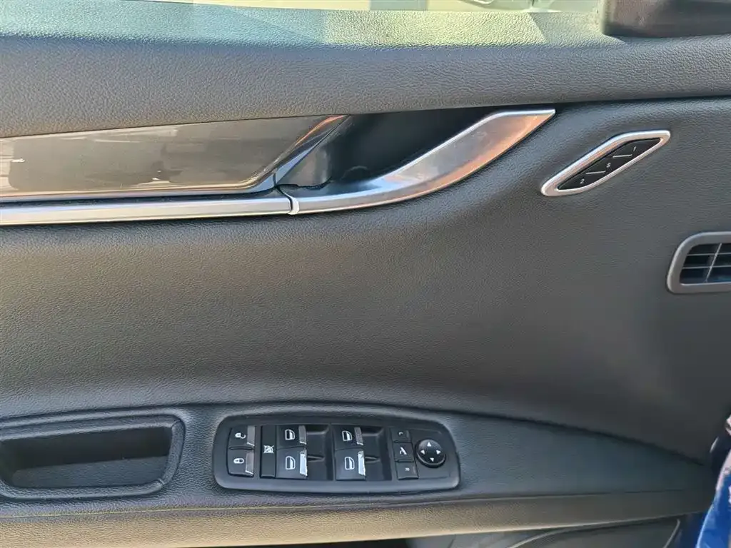 Maserati Ghibli — фото 4