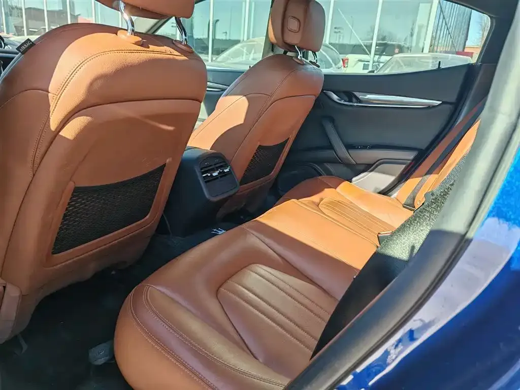 Maserati Ghibli — фото 6