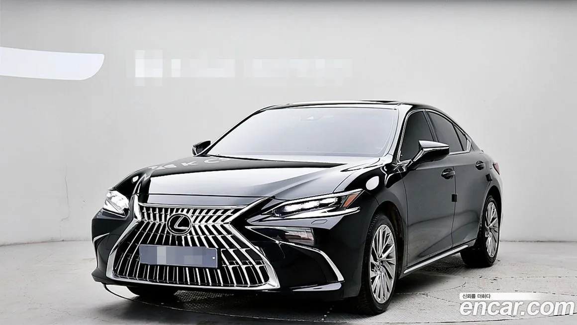 Lexus ES — фото 1
