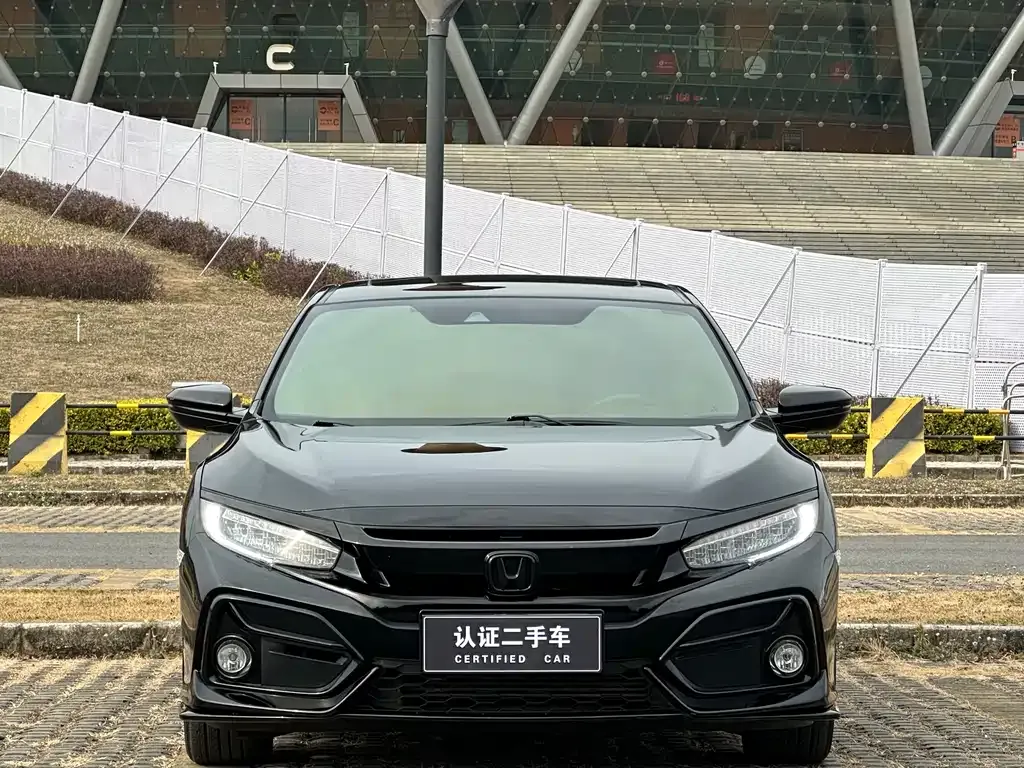 Honda Civic — фото 10