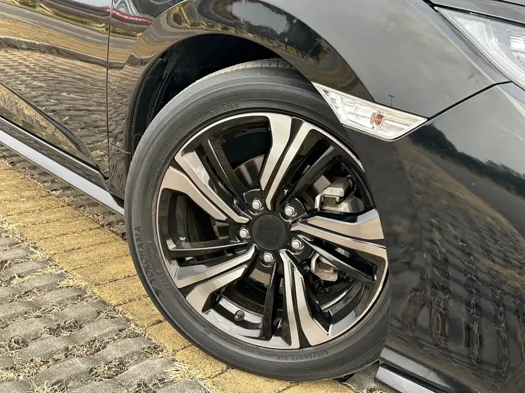 Honda Civic — фото 5