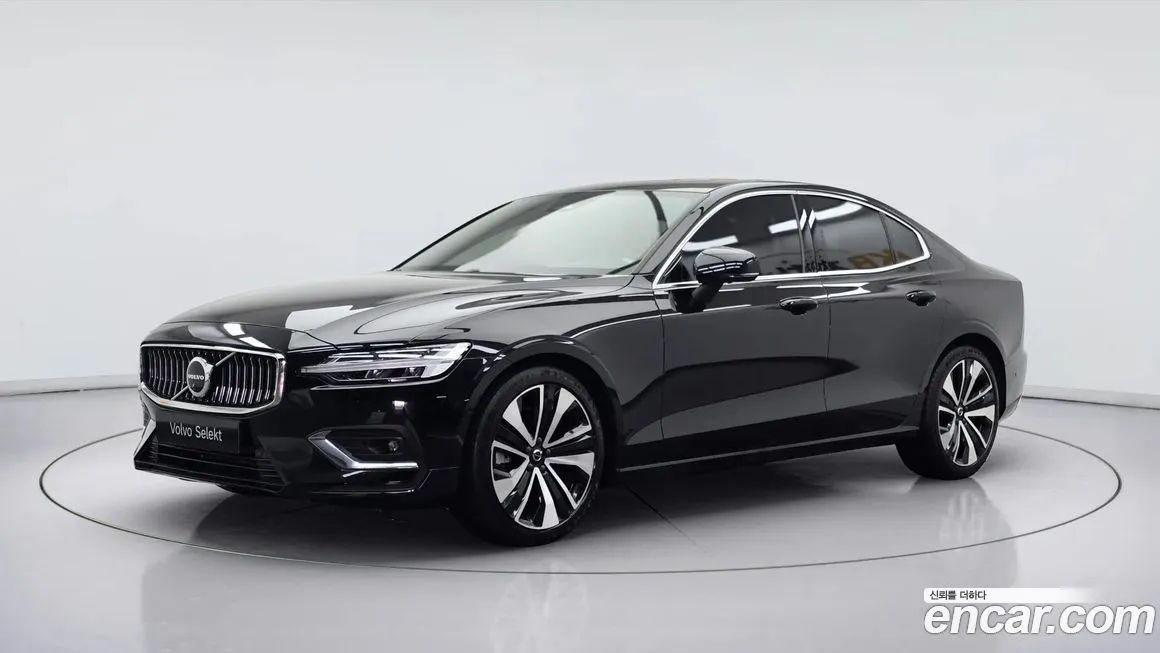 Volvo S60 — фото 1