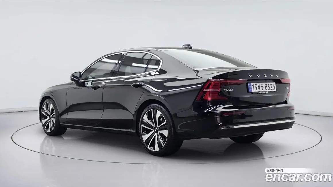 Volvo S60 — фото 5