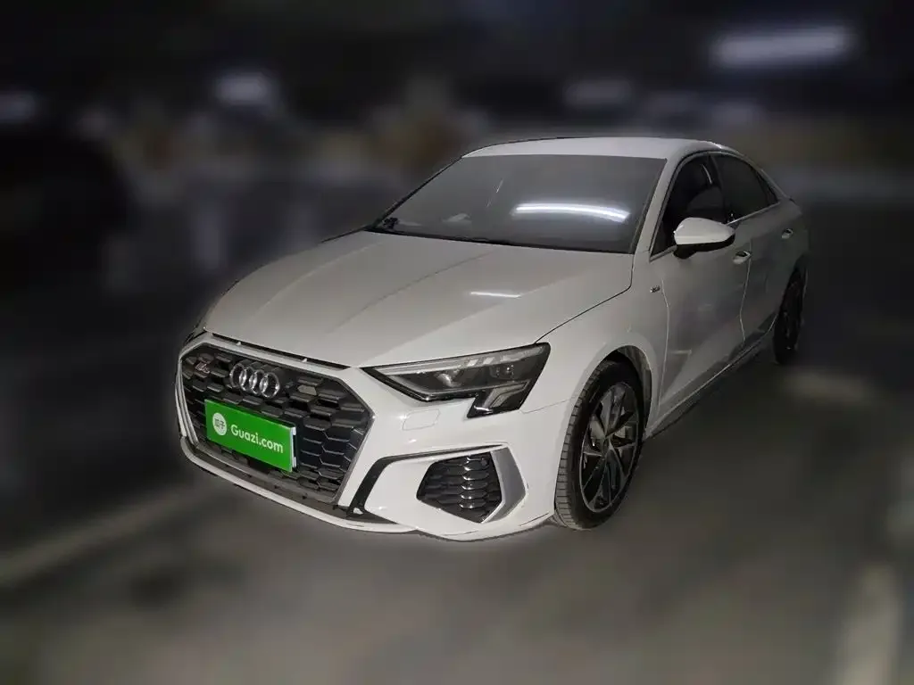 Audi A3 — фото 1