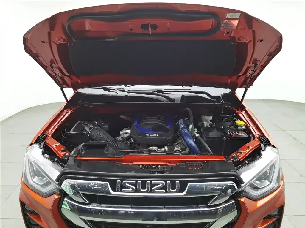 Isuzu D-MAX — фото 5