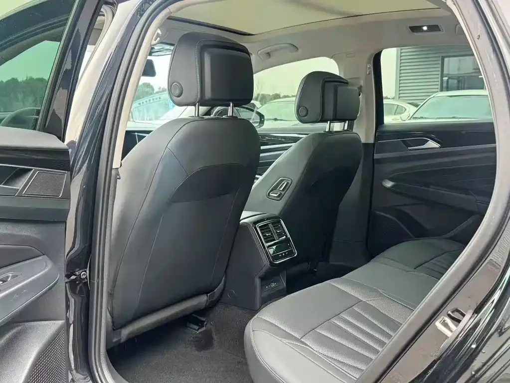 Volkswagen Passat — фото 5