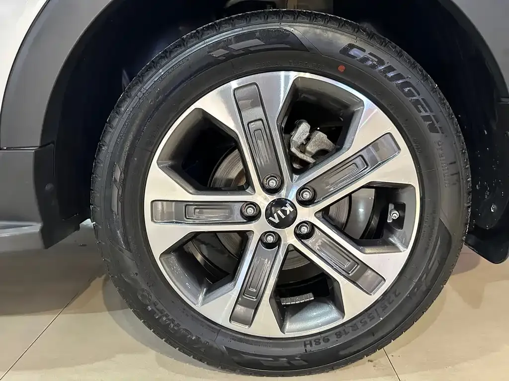 Kia Sportage — фото 6