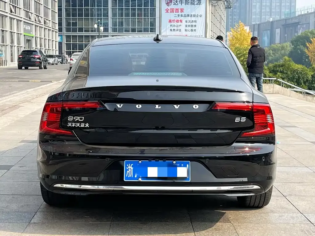 Volvo S90 — фото 3