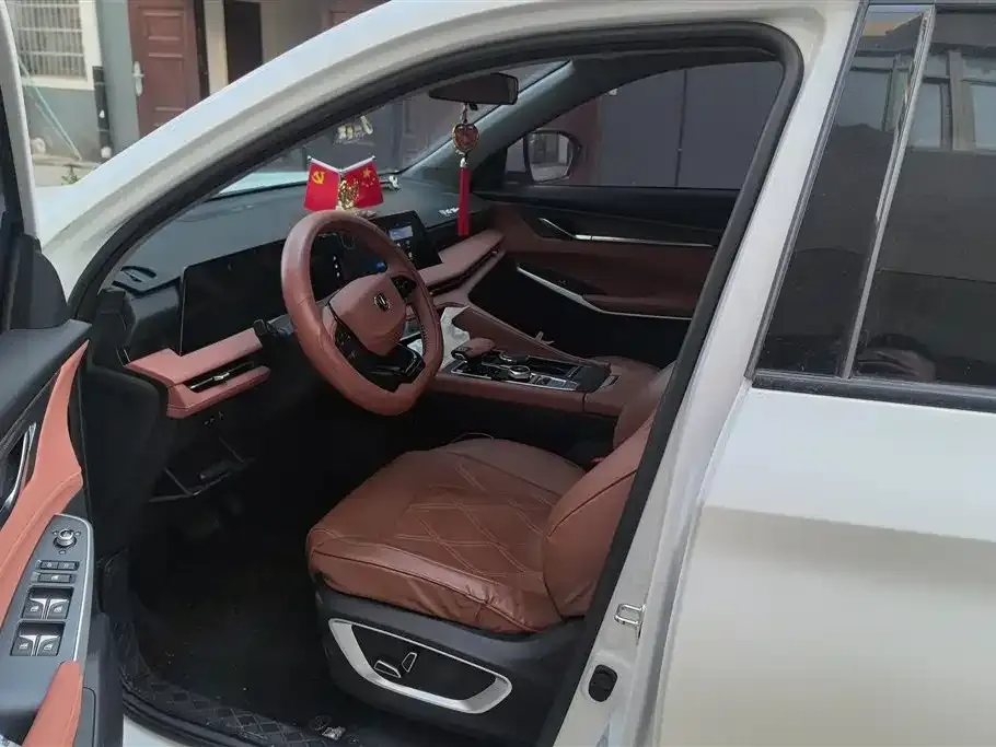 Changan CS75PLUS — фото 2