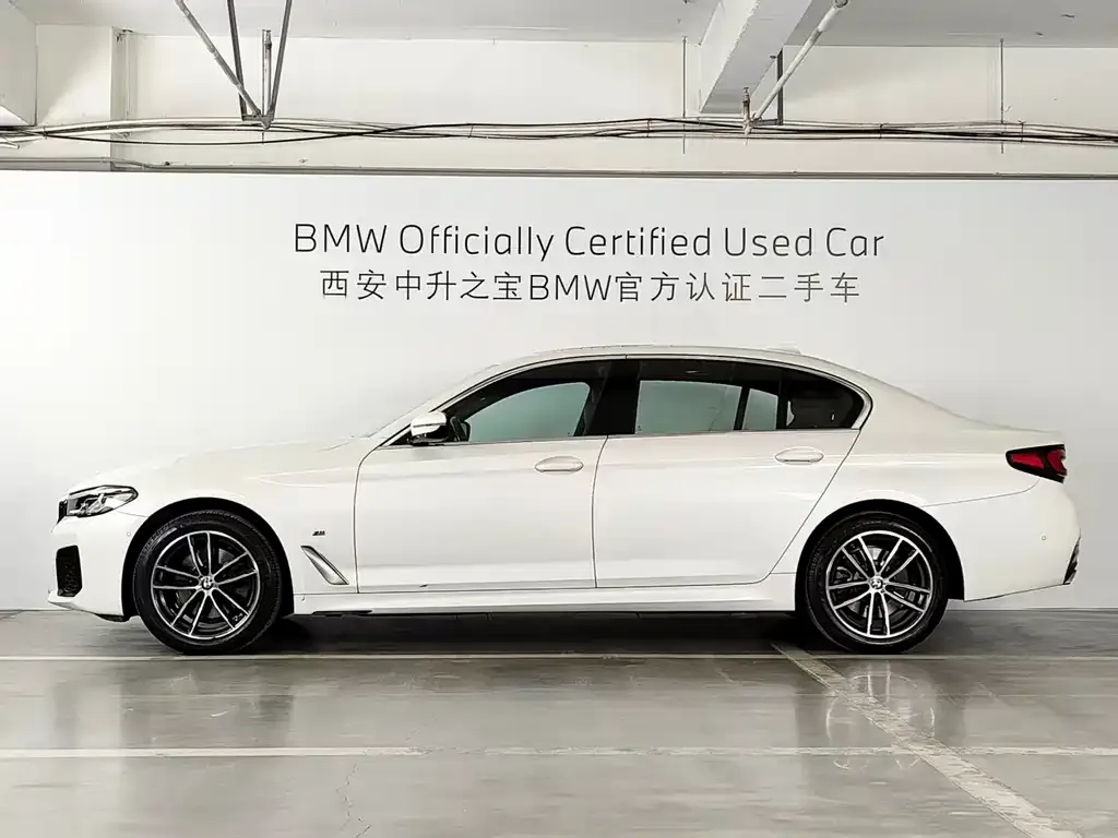 BMW 5 Series — фото 2