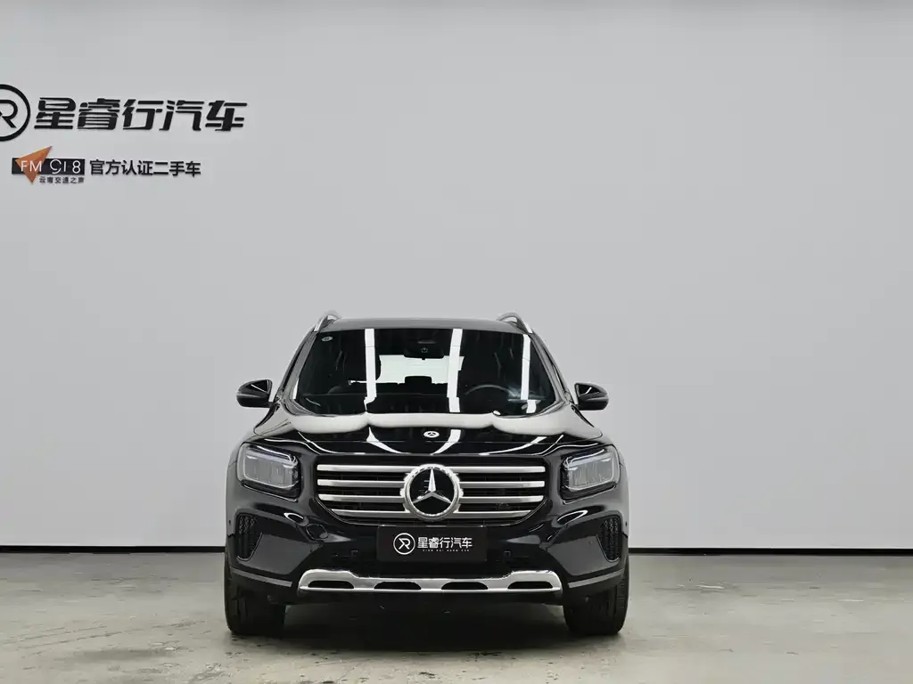 Mercedes-Benz GLB — фото 9
