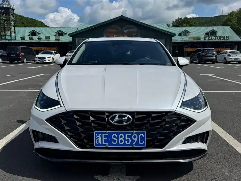 Hyundai Sonata — фото 8