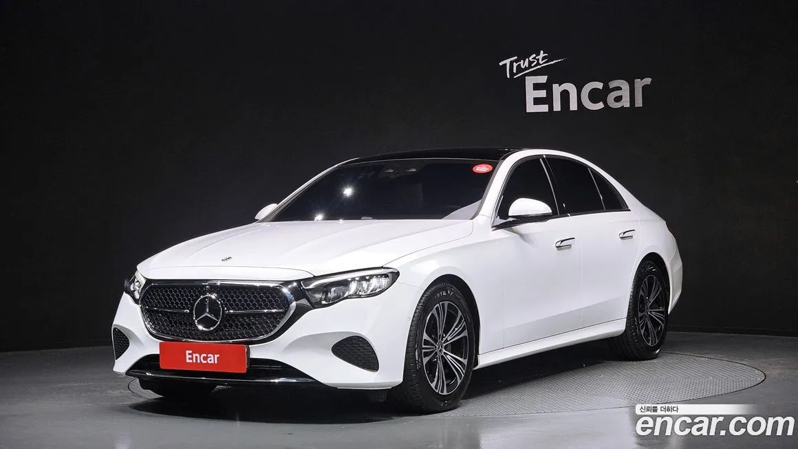 Mercedes-Benz E-Class — фото 1