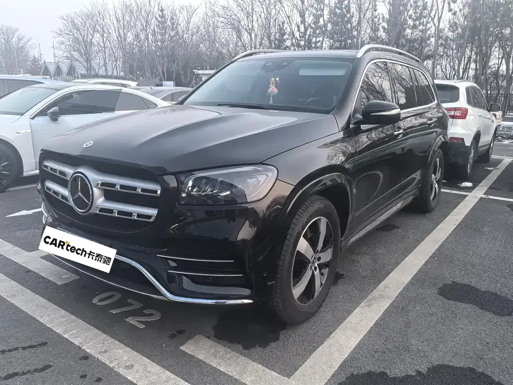 Mercedes-Benz GLS — фото 1