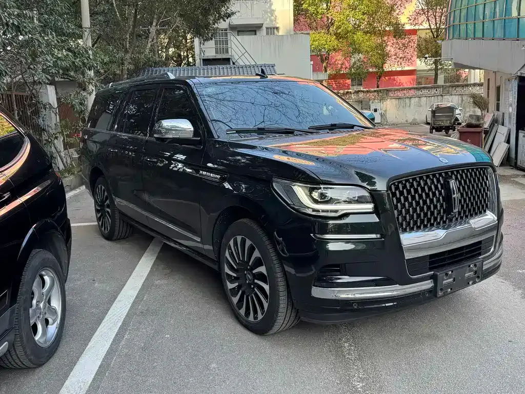 Lincoln Navigator — фото 10