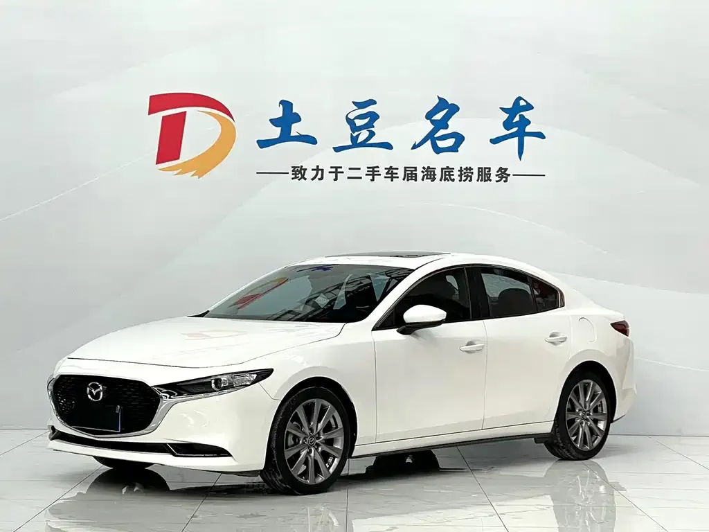 Mazda 3 Axela — фото 1