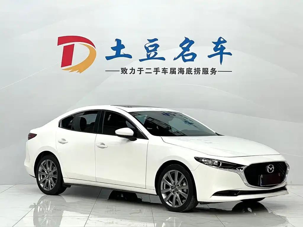 Mazda 3 Axela — фото 2