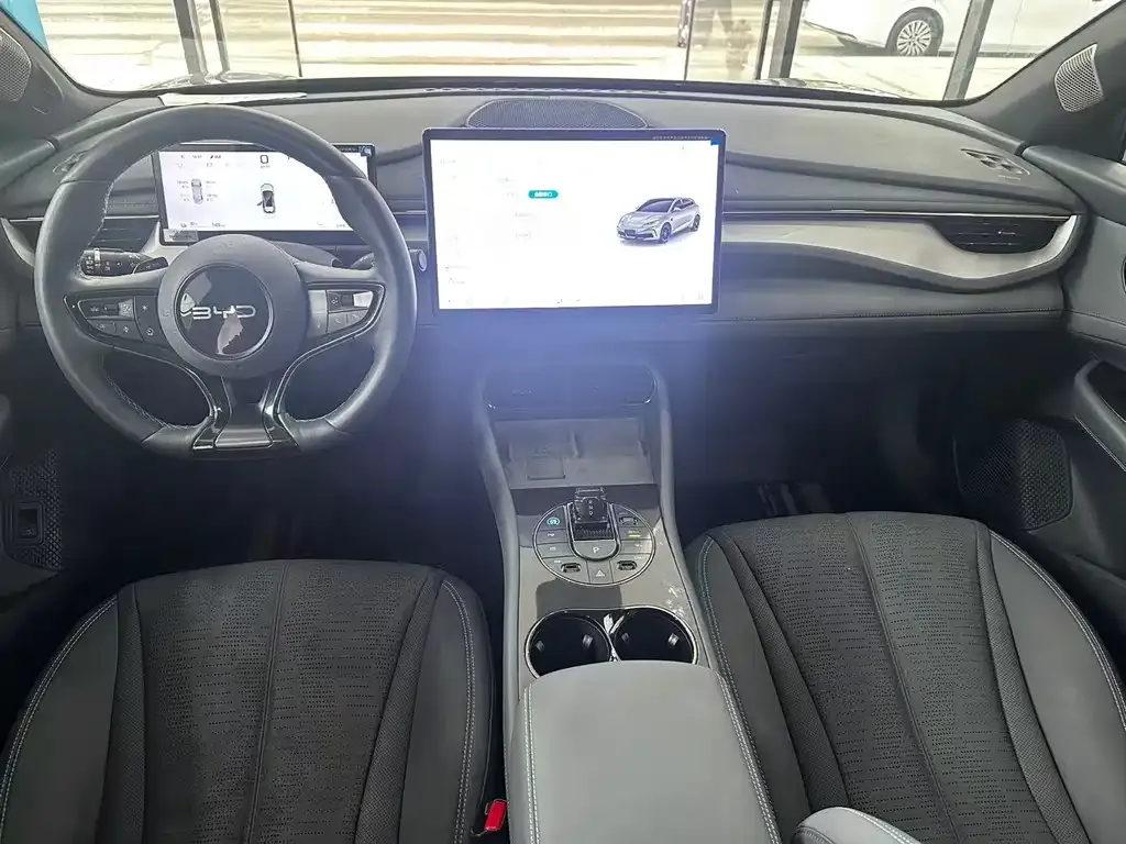 BYD Seal 06GT — фото 10