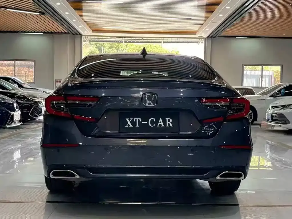 Honda Accord — фото 2