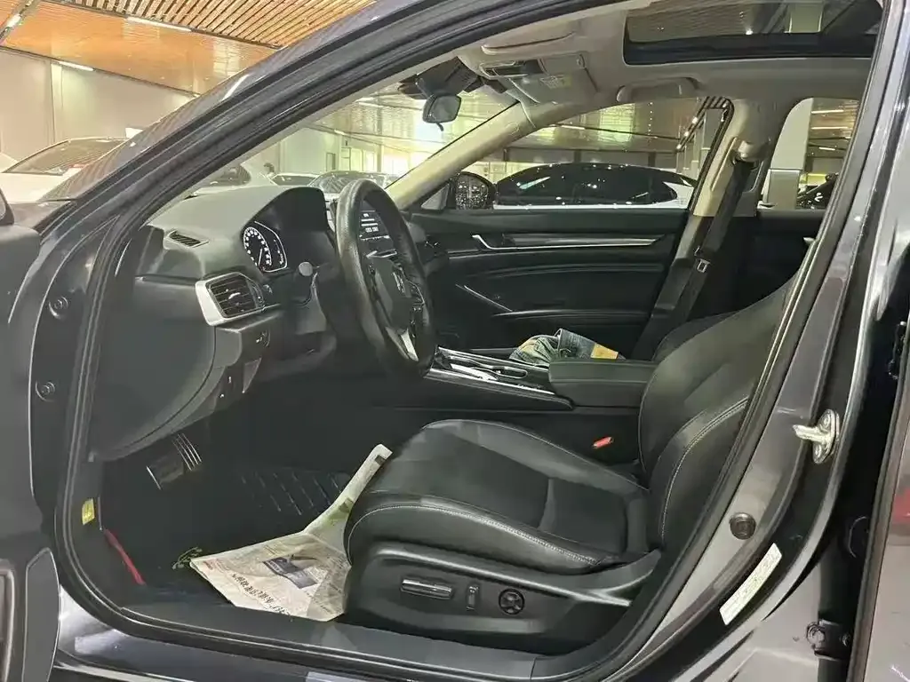 Honda Accord — фото 6