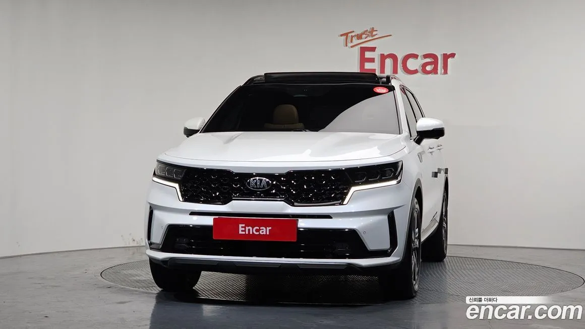 Kia Sorento — фото 8