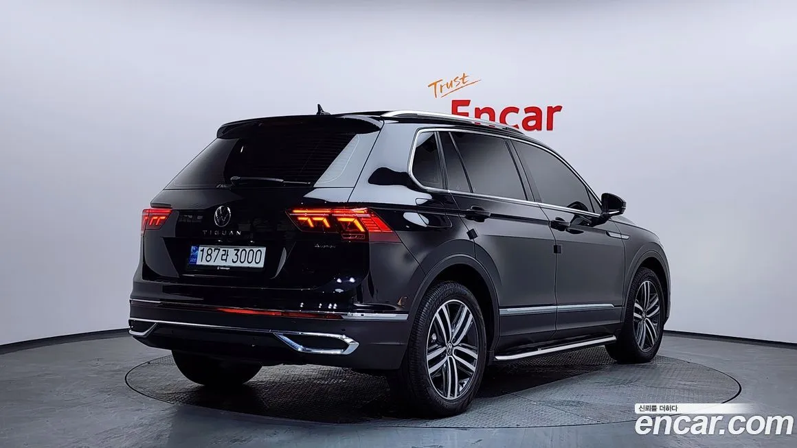 Volkswagen Tiguan — фото 2