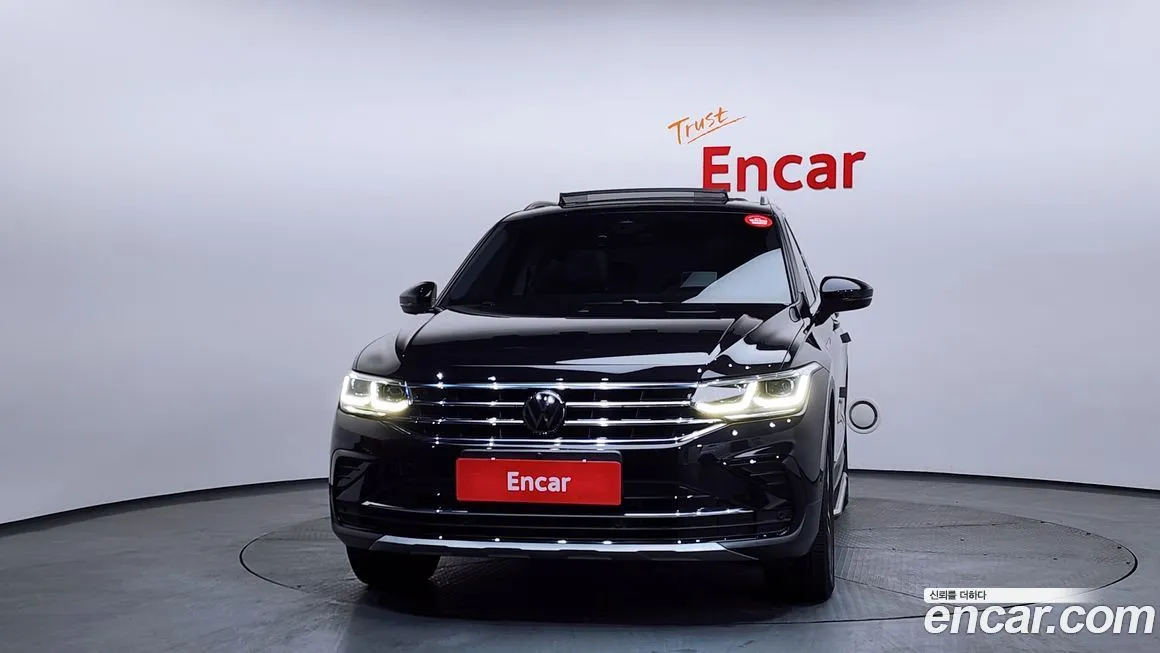 Volkswagen Tiguan — фото 7