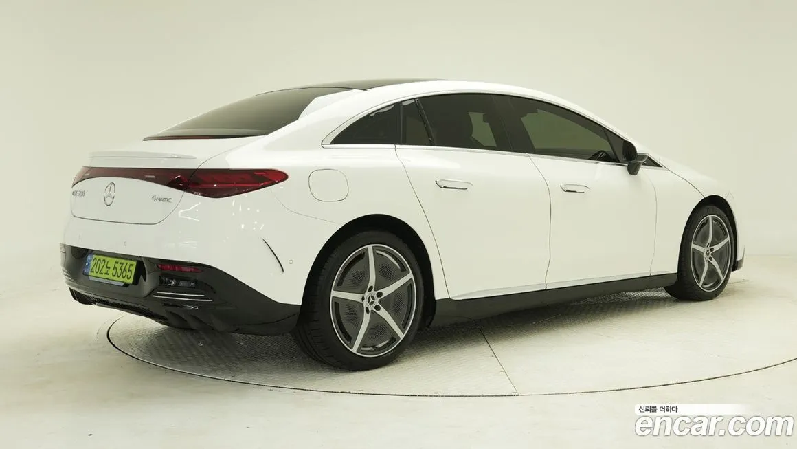 Mercedes-Benz EQE — фото 2