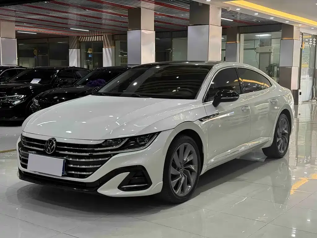 Volkswagen CC — фото 1