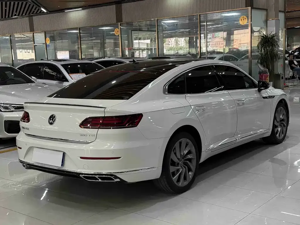 Volkswagen CC — фото 5