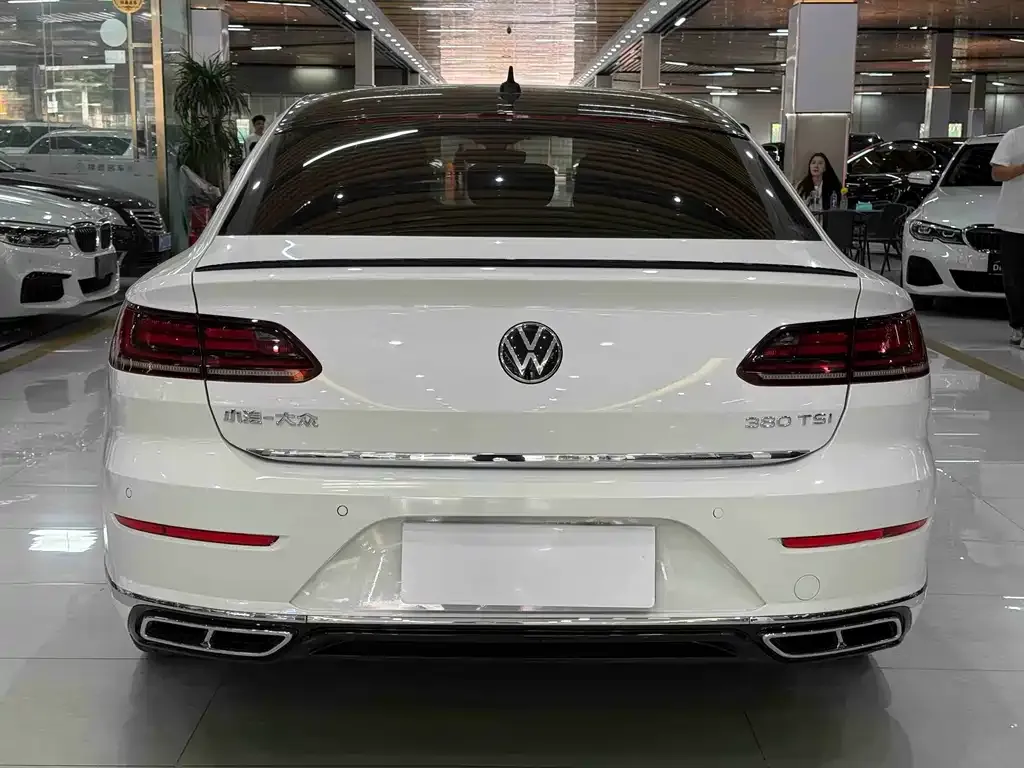 Volkswagen CC — фото 6