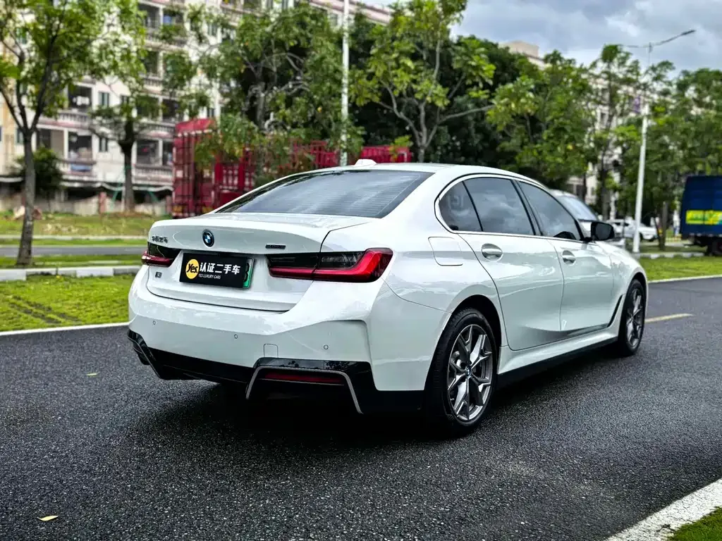 BMW i3 — фото 9