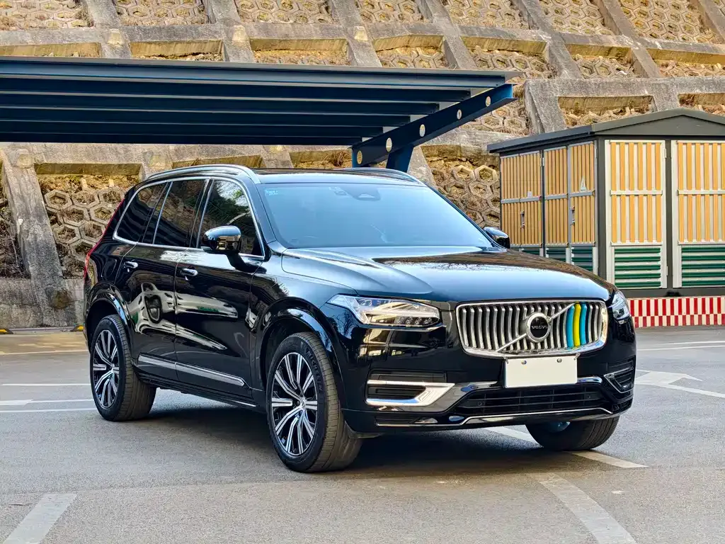 Volvo XC90 — фото 5