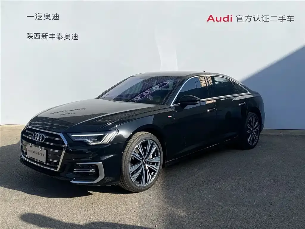 Audi A6L — фото 1