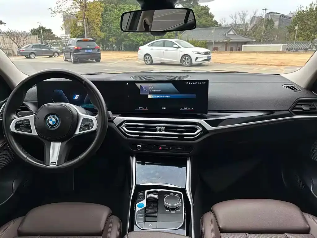 BMW i3 — фото 7