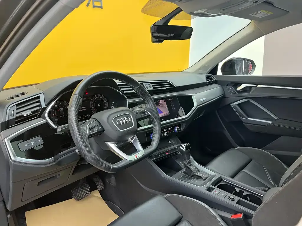 Audi Q3 Sportback — фото 6