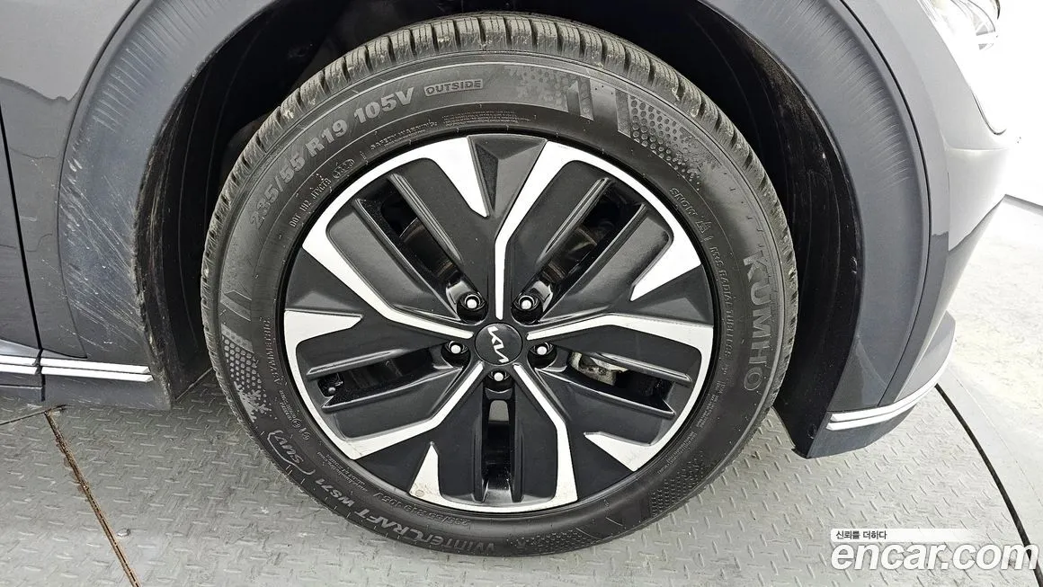 Kia EV6 — фото 7