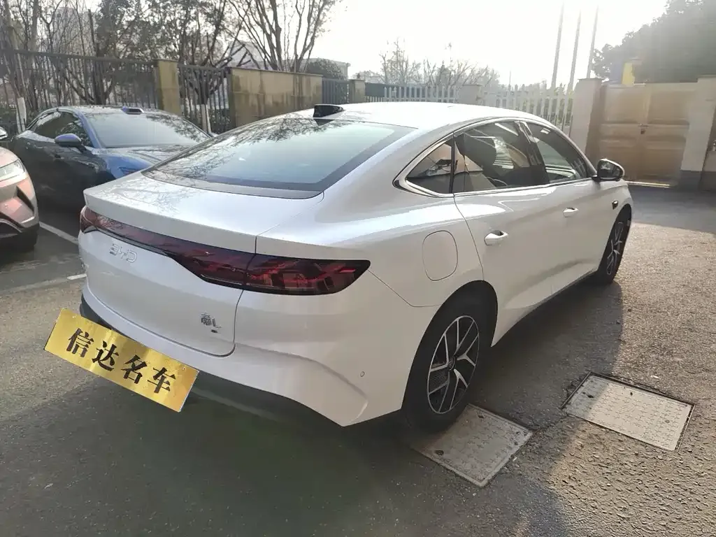 BYD Qin L — фото 4