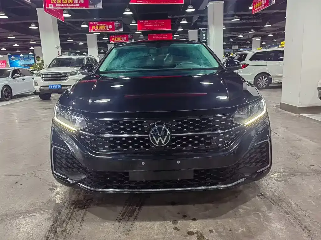 Volkswagen Passat — фото 8