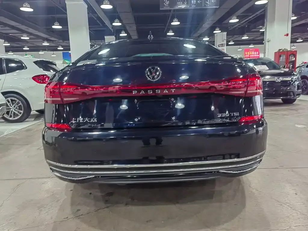 Volkswagen Passat — фото 2