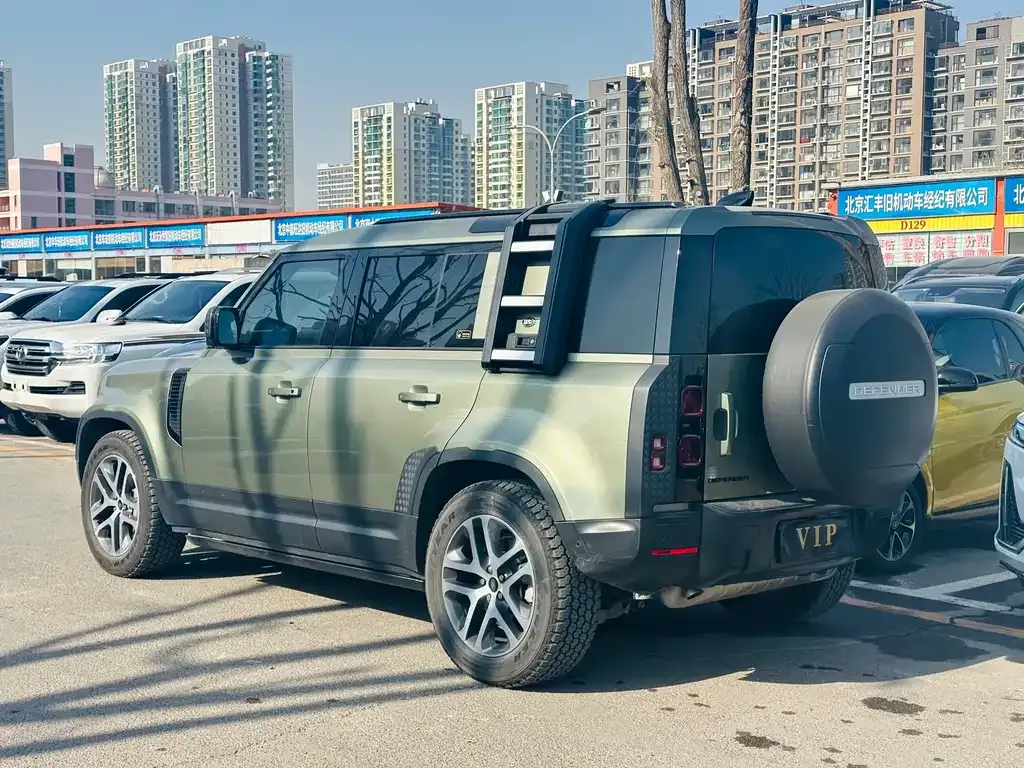Land Rover Defender — фото 8