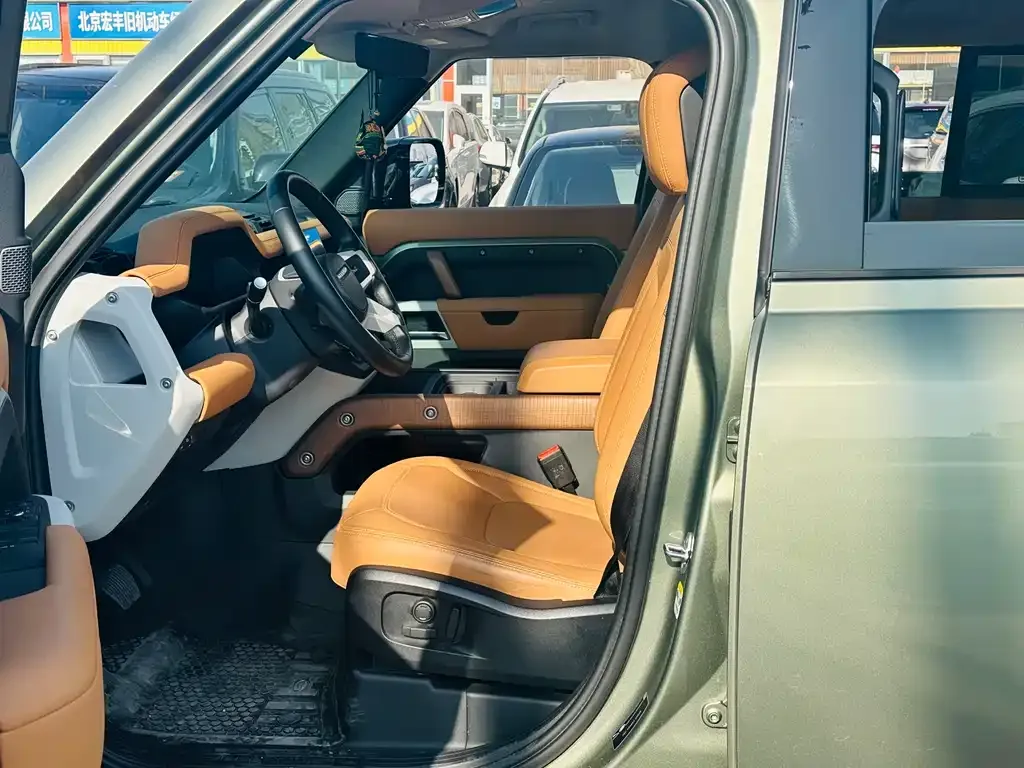 Land Rover Defender — фото 4