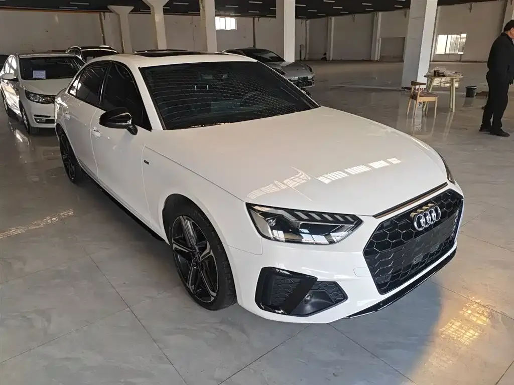 Audi A4L — фото 5
