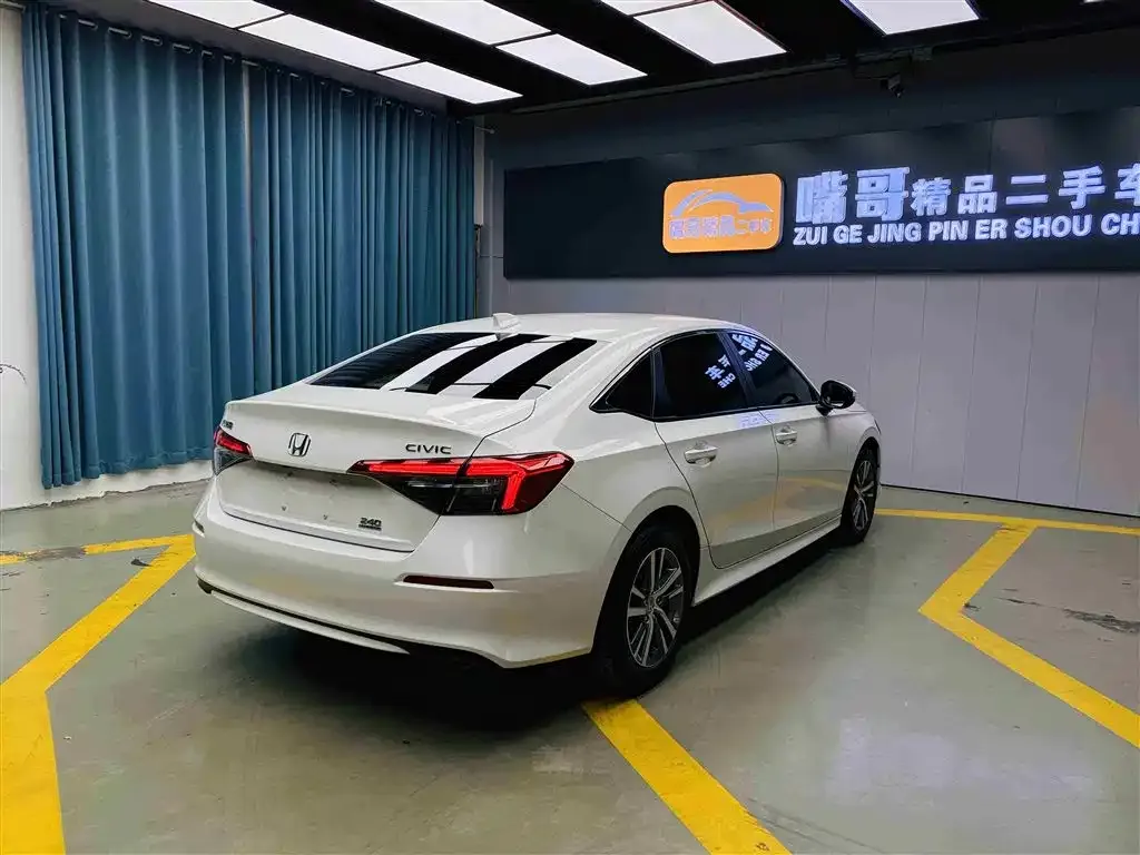 Honda Civic — фото 9