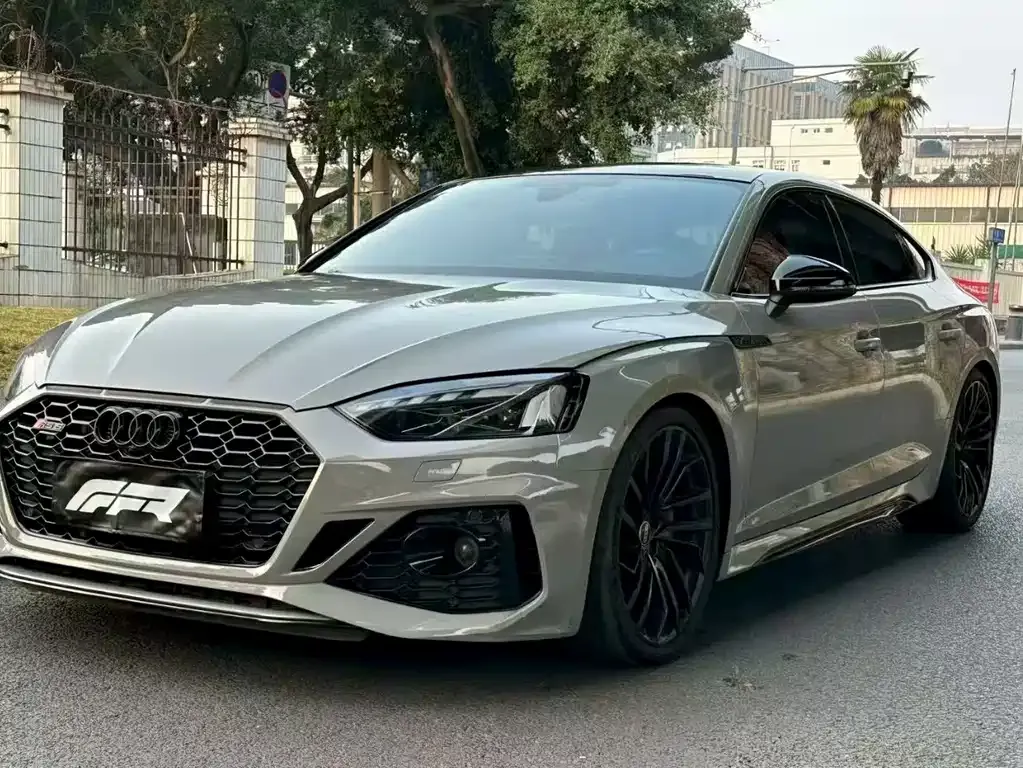 Audi RS 5 — фото 1