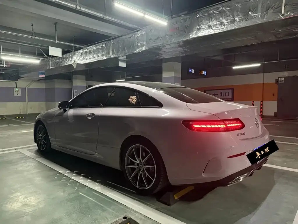Mercedes-Benz E-Class (Import) — фото 4